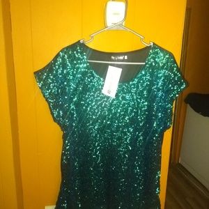 Women's Brand New Top (Pretty Guide) Top With Tags